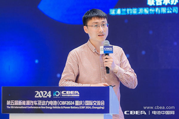 杉杉科技黃晶鑫主題演講：由表及里探究長(cháng)循環(huán)負極材料的技術(shù)要點(diǎn)